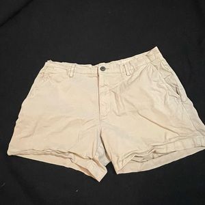 Good threads Men’s khaki shorts, size 34, 5 inch inseam
